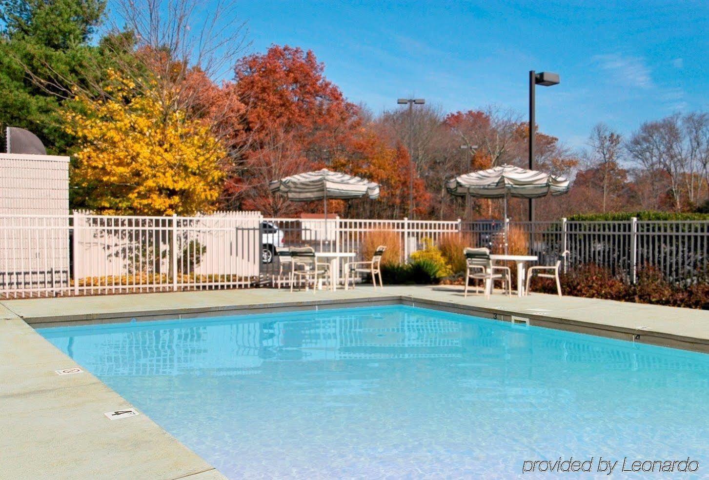 Red Roof Inn Plus Boston - Mansfield - Foxboro Eksteriør bilde
